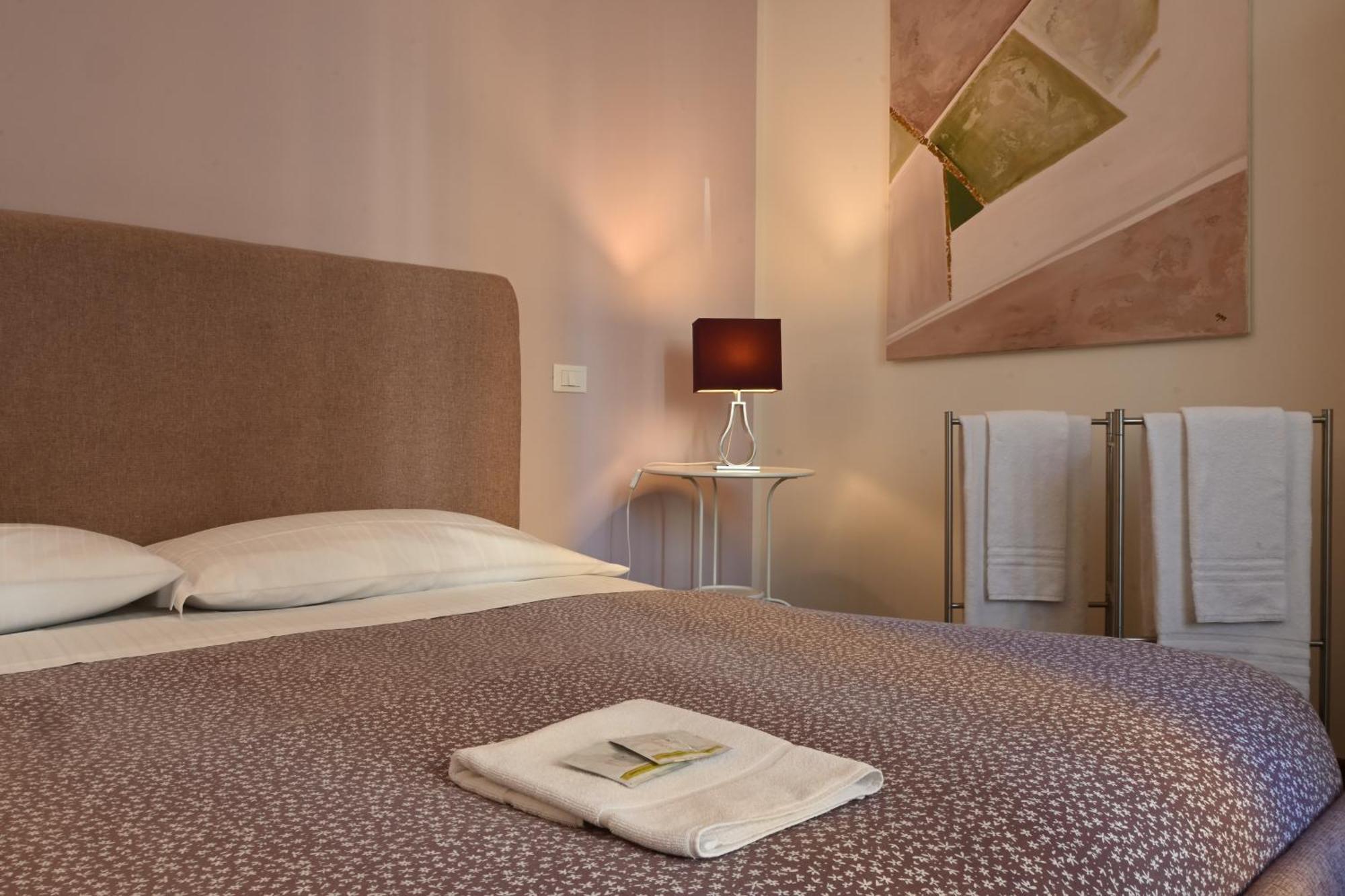 Hotel Dimora Montecchi Verona Exterior foto
